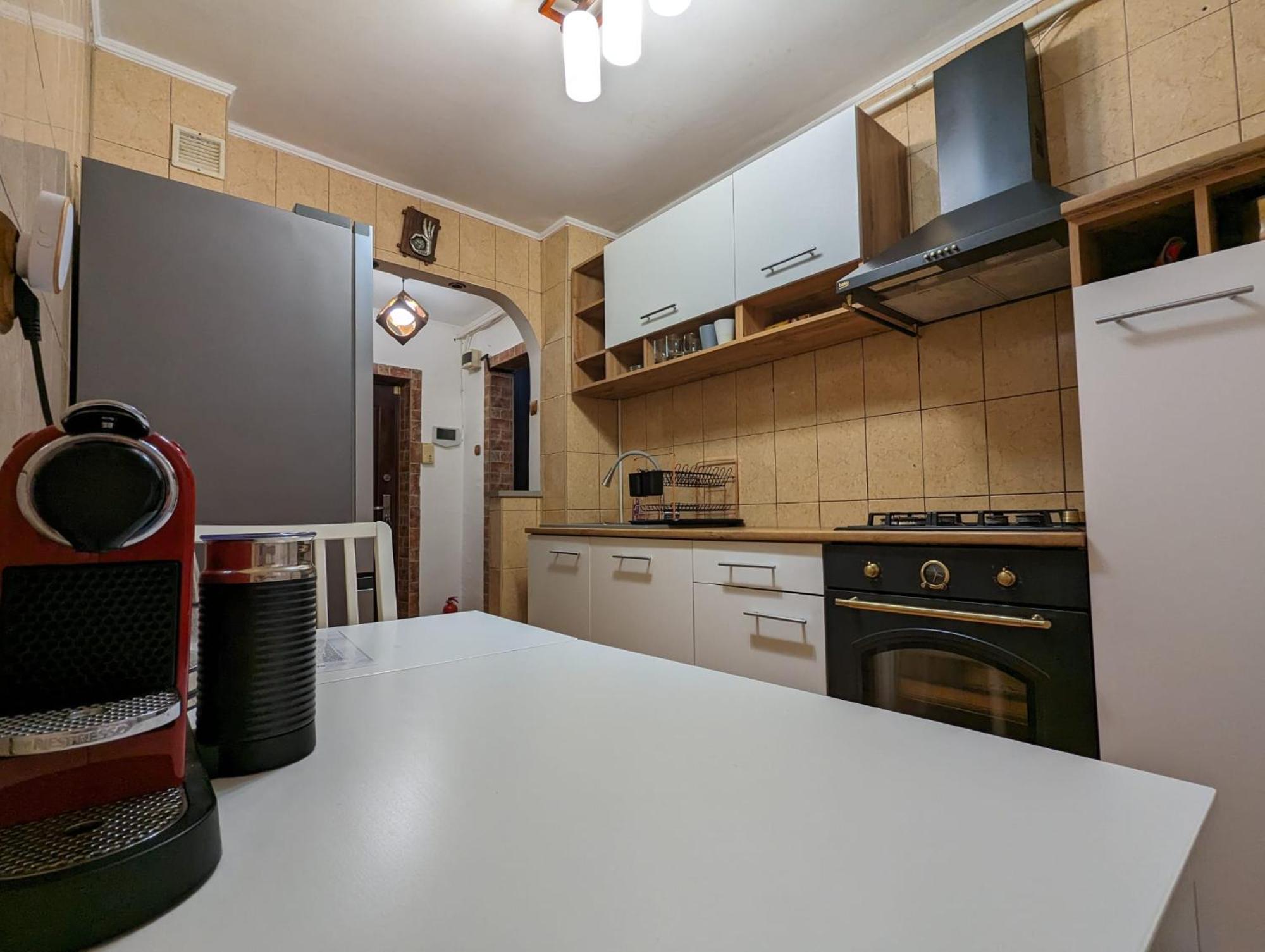 בוקרשט Modern Oasis With A Cozy Fireplace Your Stylish Apartment Minutes From Downtown מראה חיצוני תמונה