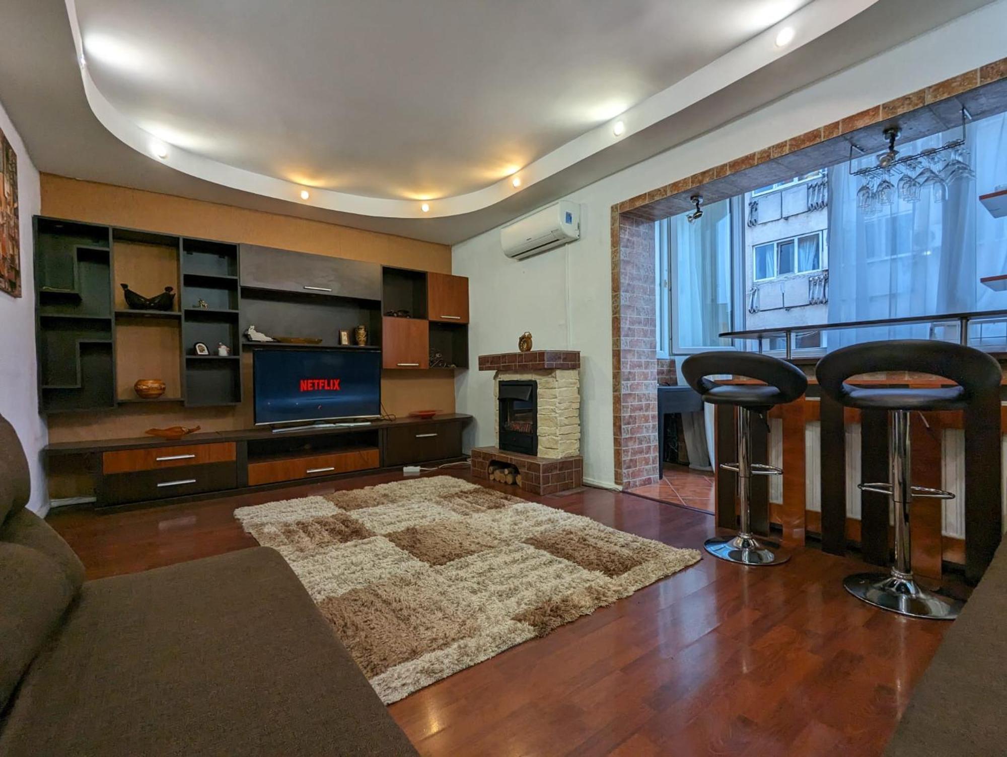בוקרשט Modern Oasis With A Cozy Fireplace Your Stylish Apartment Minutes From Downtown מראה חיצוני תמונה